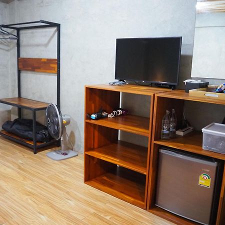 Banmai87 Guest House บ้านไม้87 เกสต์เฮ้าส์ Phra Nakhon Si Ayutthaya Exterior foto
