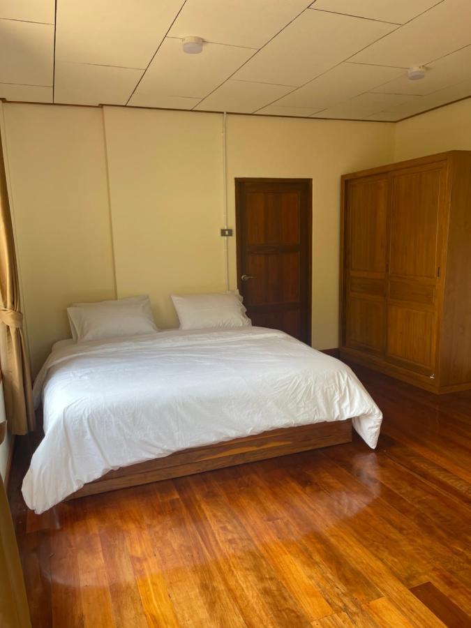Banmai87 Guest House บ้านไม้87 เกสต์เฮ้าส์ Phra Nakhon Si Ayutthaya Exterior foto