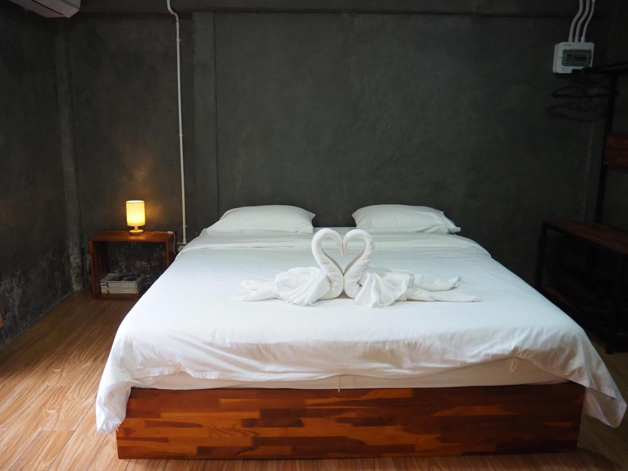 Banmai87 Guest House บ้านไม้87 เกสต์เฮ้าส์ Phra Nakhon Si Ayutthaya Exterior foto