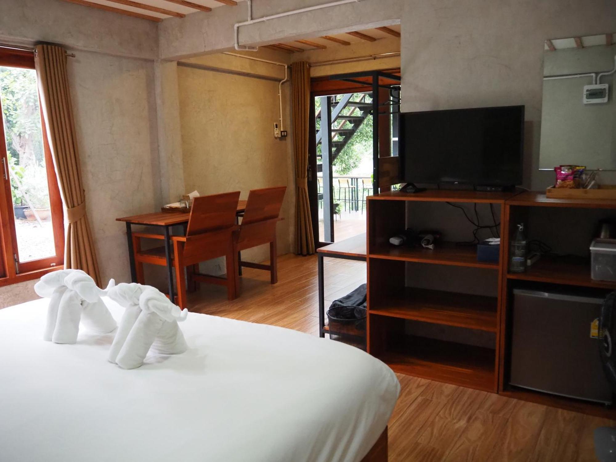 Banmai87 Guest House บ้านไม้87 เกสต์เฮ้าส์ Phra Nakhon Si Ayutthaya Exterior foto